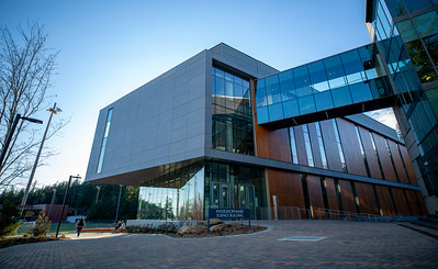 Interdisciplinary Science Building with view of skybridge